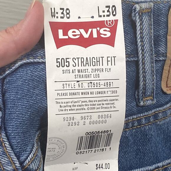 Levis 505 Jeans Mens 38x30 (38x31) Straight Fit Denim Zipper Fly 00505-4891 NWT - Picture 4 of 9